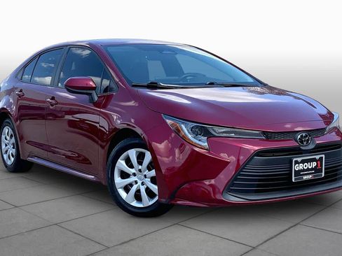Used 2023 Toyota Corolla LE FWD image 3