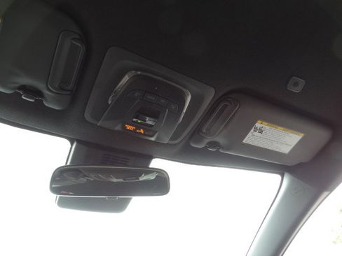 Used 2026 Toyota Corolla SE image 27