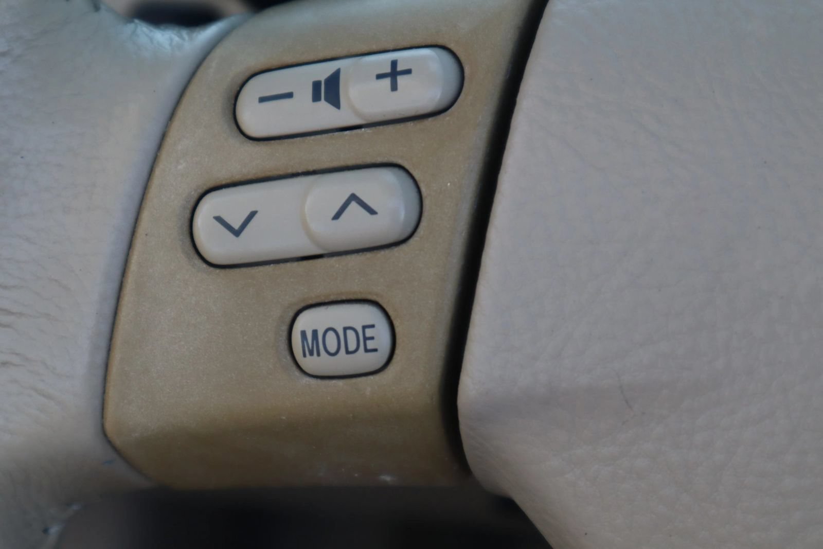 Used 2006 Toyota Solara SLE FWD image 22