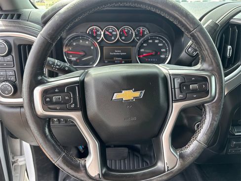 Used 2022 Chevrolet Silverado 2500 LT w/ Convenience Package image 13