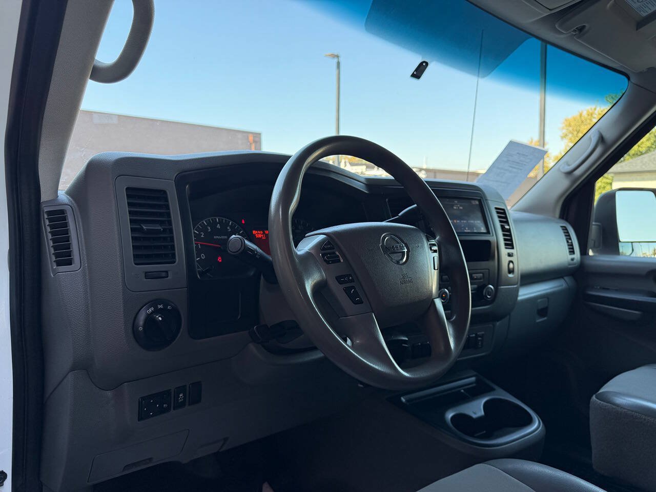 Used 2020 Nissan NV 1500 SV RWD image 16