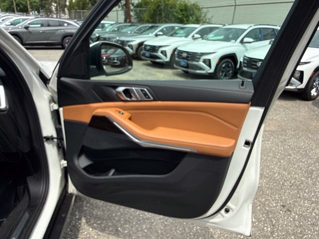 Used 2024 BMW X5 xDrive40i AWD/4WD image 37
