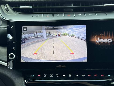 New 2026 Jeep Grand Cherokee L 2WD image 12