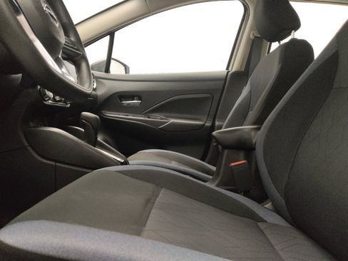 Used 2024 Nissan Versa SV FWD image 17