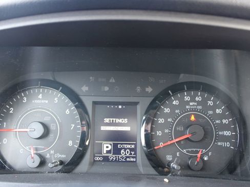 Used 2015 Toyota Sienna LE image 30