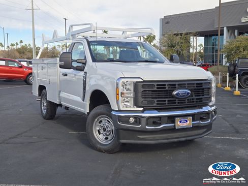 New 2026 Ford F250 XL w/ XL Chrome Package image 1