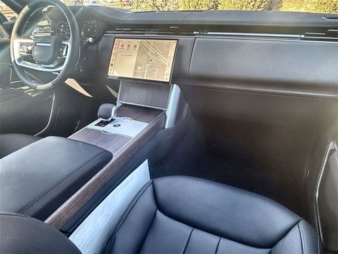 New 2026 Land Rover Range Rover SE image 14