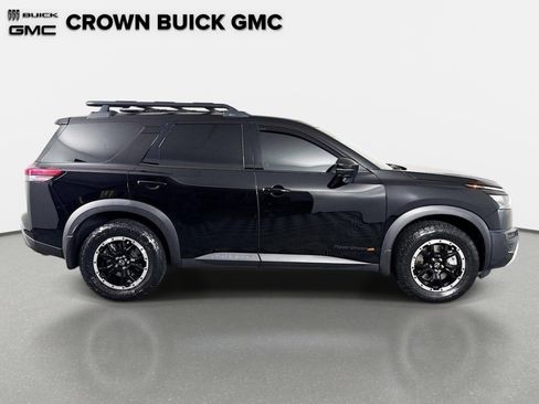 Used 2024 Nissan Pathfinder Rock Creek AWD/4WD image 4