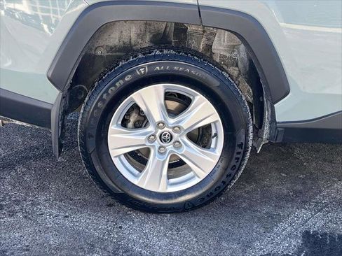 Used 2020 Toyota RAV4 XLE w/ Convenience Package image 8