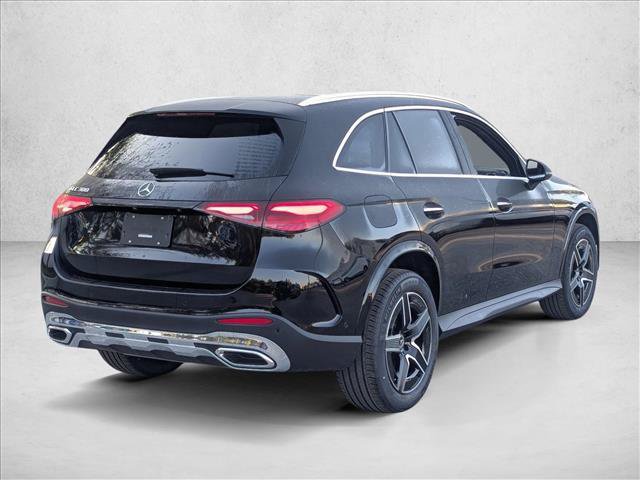 Used 2026 Mercedes-Benz GLC 300 image 2