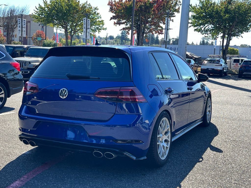 Used 2019 Volkswagen Golf R 4-Door AWD/4WD image 9
