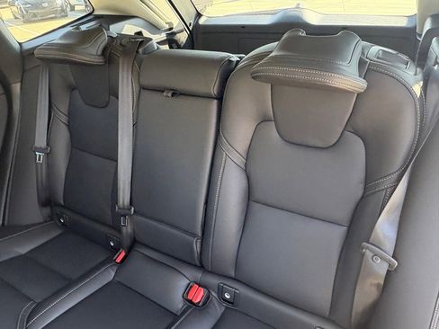 New 2026 Volvo XC60 B5 Ultra w/ Protection Package Premier image 25