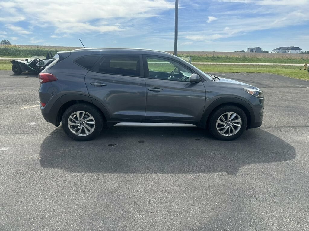 Used 2017 Hyundai Tucson SE w/ SE Popular Package 02 AWD/4WD image 6