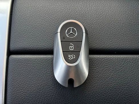 Used 2023 Mercedes-Benz C 300 4MATIC Sedan image 64