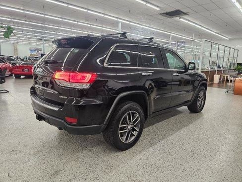 Used 2018 Jeep Grand Cherokee Limited w/ Trailer Tow Group IV image 4