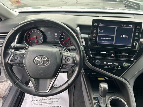 Used 2023 Toyota Camry XSE image 5