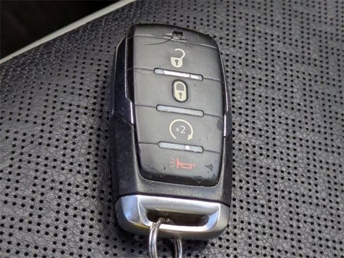 Used 2021 RAM 1500 Laramie w/ Off Road Group image 34