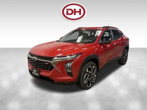New 2026 Chevrolet Trax RS FWD image 7