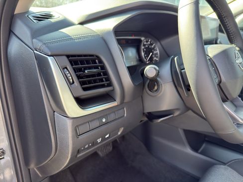 New 2026 Nissan Rogue SV AWD/4WD image 14