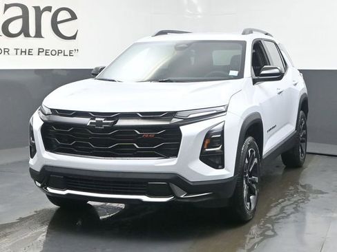 New 2026 Chevrolet Equinox RS w/ LPO, Floor Liner Package FWD image 7