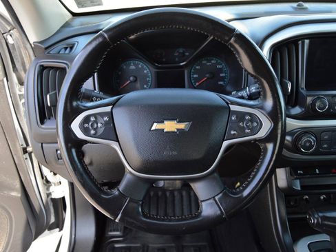Used 2022 Chevrolet Colorado LT w/ Fleet Safety Package RWD image 10