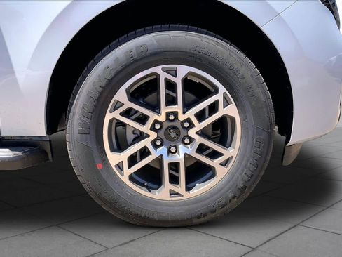New 2026 Ford Expedition Active RWD image 11