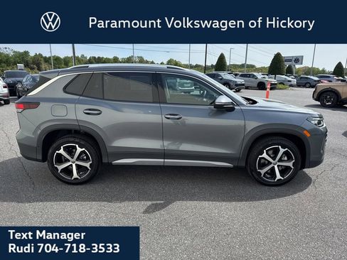 New 2026 Volkswagen Tiguan SE AWD/4WD image 9