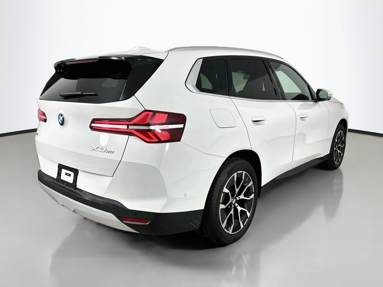 Used 2026 BMW X3 xDrive30i w/ Premium Package AWD/4WD image 5