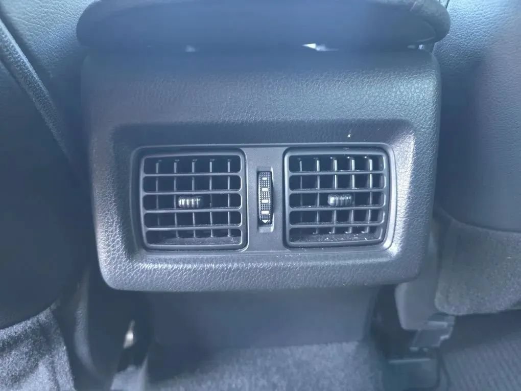 Used 2021 Toyota Camry XLE FWD image 44