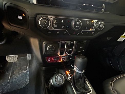 New 2025 Jeep Wrangler Unlimited Rubicon 392 image 53