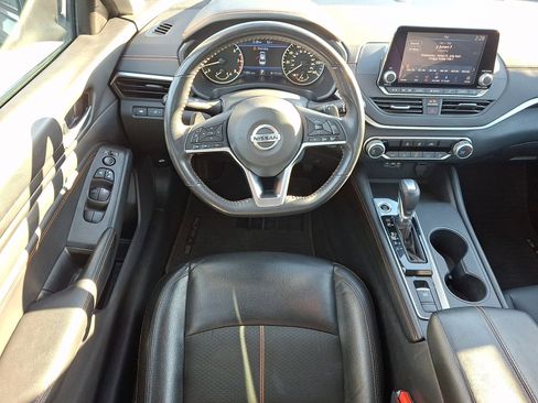 Certified 2022 Nissan Altima 2.5 SR AWD/4WD image 11