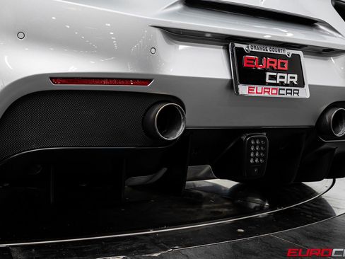 Used 2016 Ferrari 488 GTB image 22