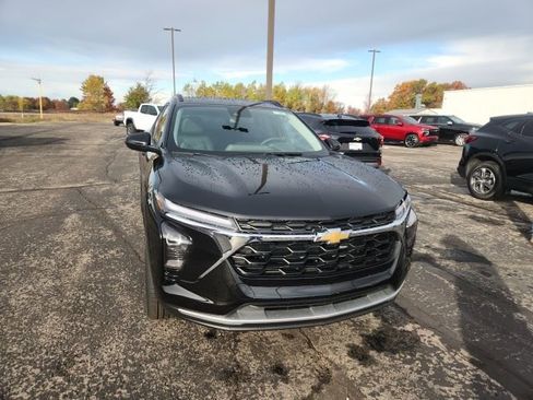 New 2026 Chevrolet Trax LT w/ Driver Confidence Package image 6