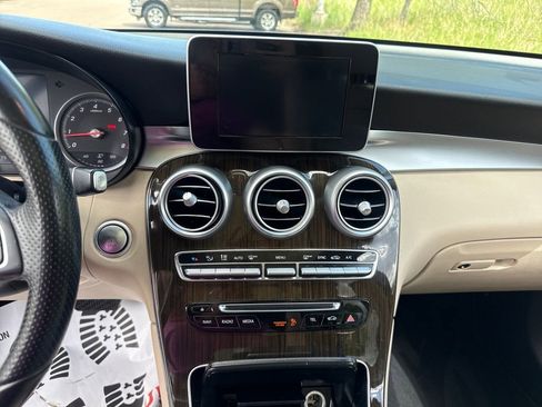 Used 2016 Mercedes-Benz GLC 300 4MATIC image 16