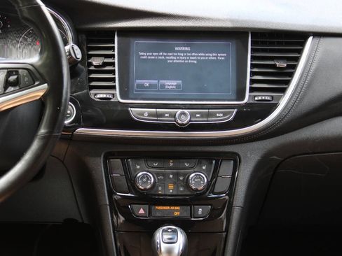 Used 2019 Buick Encore Essence AWD/4WD image 33
