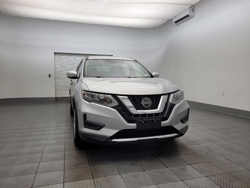 Used 2019 Nissan Rogue S image 14