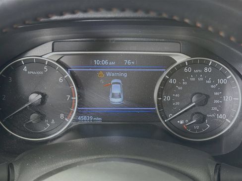 Used 2023 Nissan Altima 2.5 SR FWD image 16