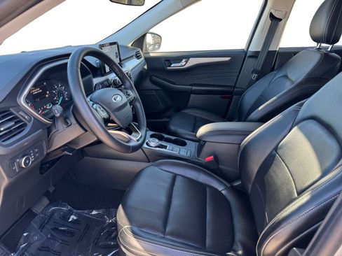 Used 2022 Ford Escape SEL image 9