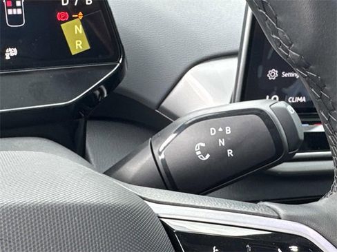 New 2025 Volkswagen ID.4 Pro S image 22