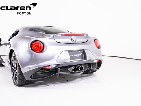 Used 2018 Alfa Romeo 4C Coupe w/ Convenience Group - Coupe image 10