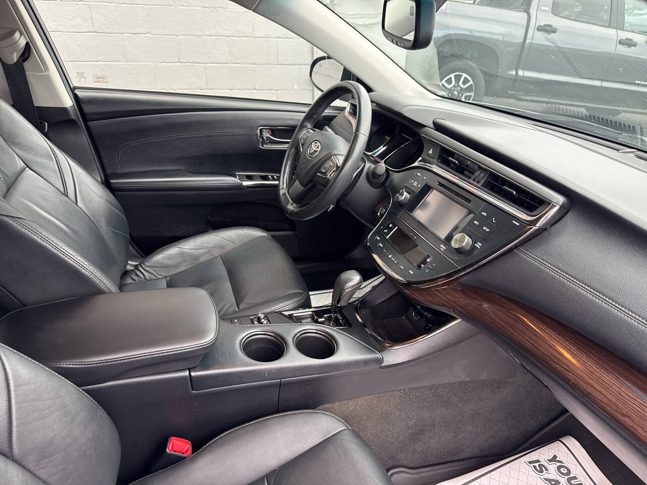 Used 2013 Toyota Avalon XLE Touring FWD image 25