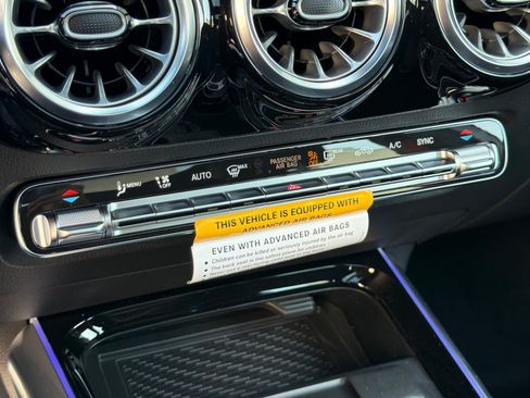 New 2026 Mercedes-Benz GLA 35 AMG 4MATIC image 19