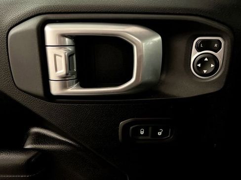 Used 2020 Jeep Gladiator Rubicon image 15