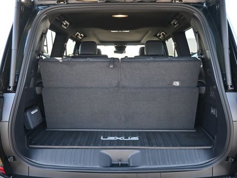 Used 2026 Lexus GX 550 w/ Accessory Package (2T) image 37