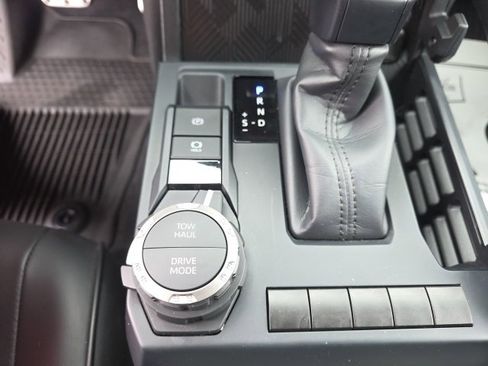 Used 2024 Toyota Tacoma TRD Sport image 24