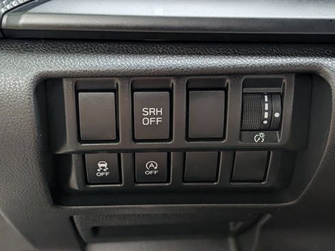 Used 2021 Subaru Forester AWD/4WD image 10