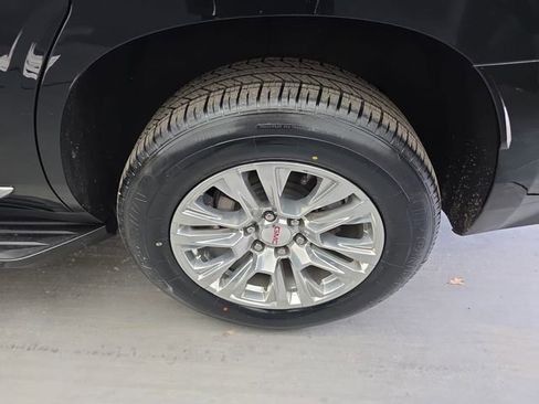 Used 2024 GMC Yukon Denali image 16