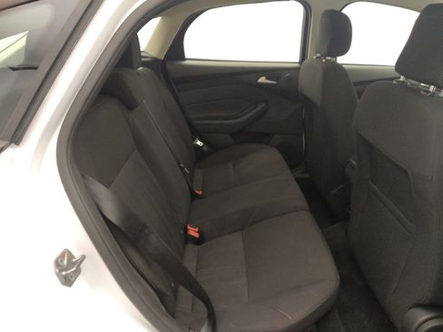 Used 2018 Ford Focus SEL FWD image 19