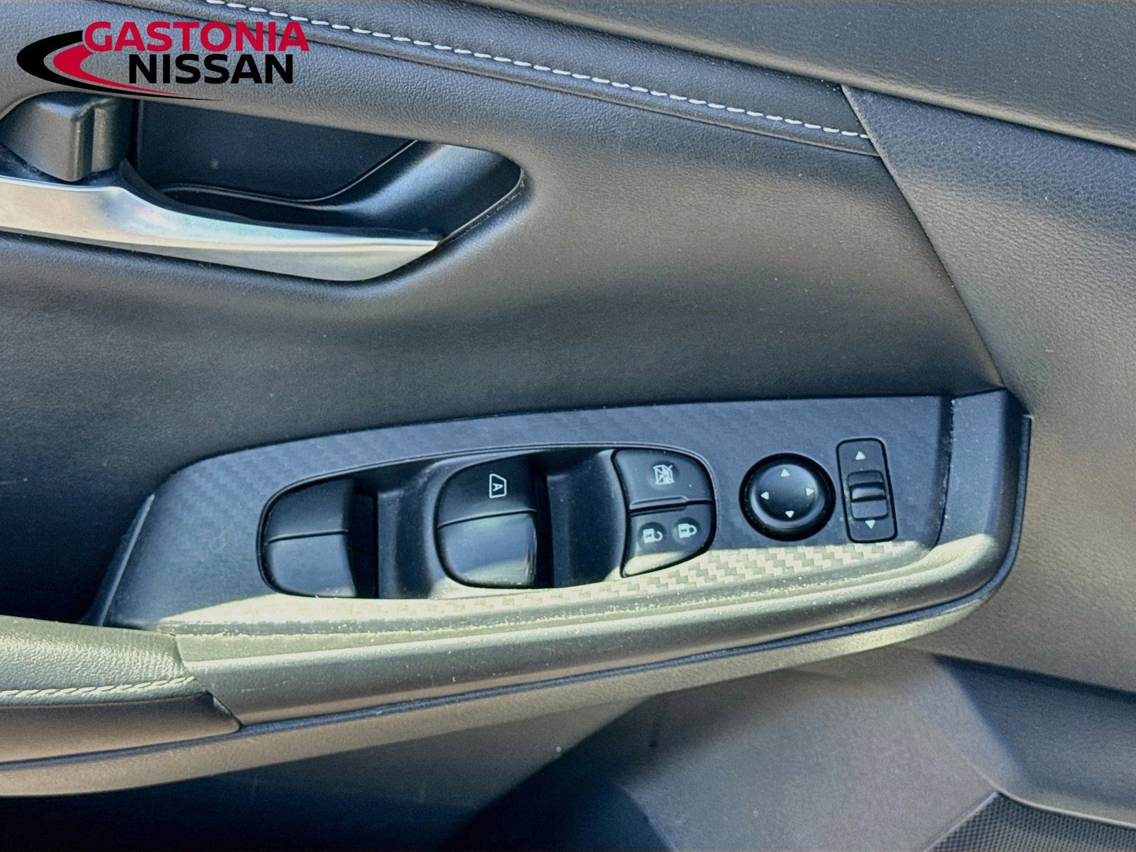 Used 2024 Nissan Sentra SV FWD image 22
