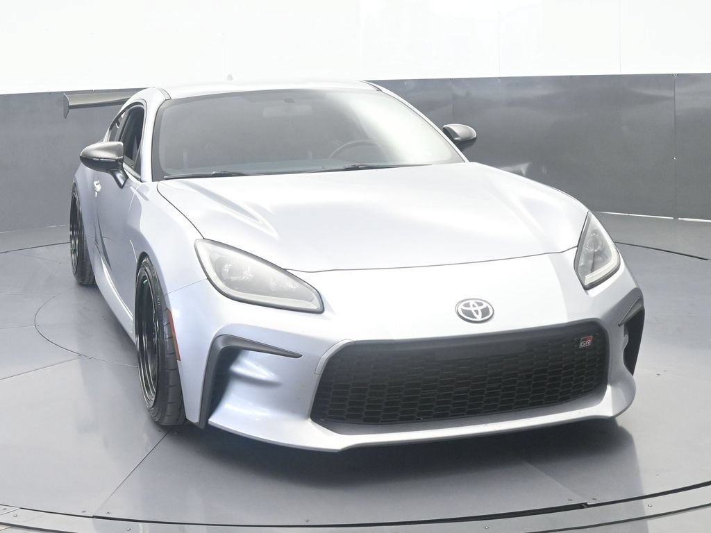 Used 2023 Toyota GR86 Premium RWD image 9